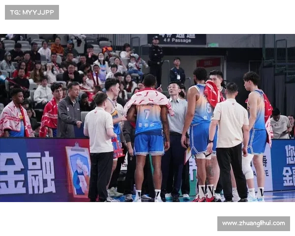 新疆男篮再创辉煌 强势崛起背后的团队精神与球员成长历程 新疆男篮再创辉煌 强势崛起背后的团队精神与球员成长历程